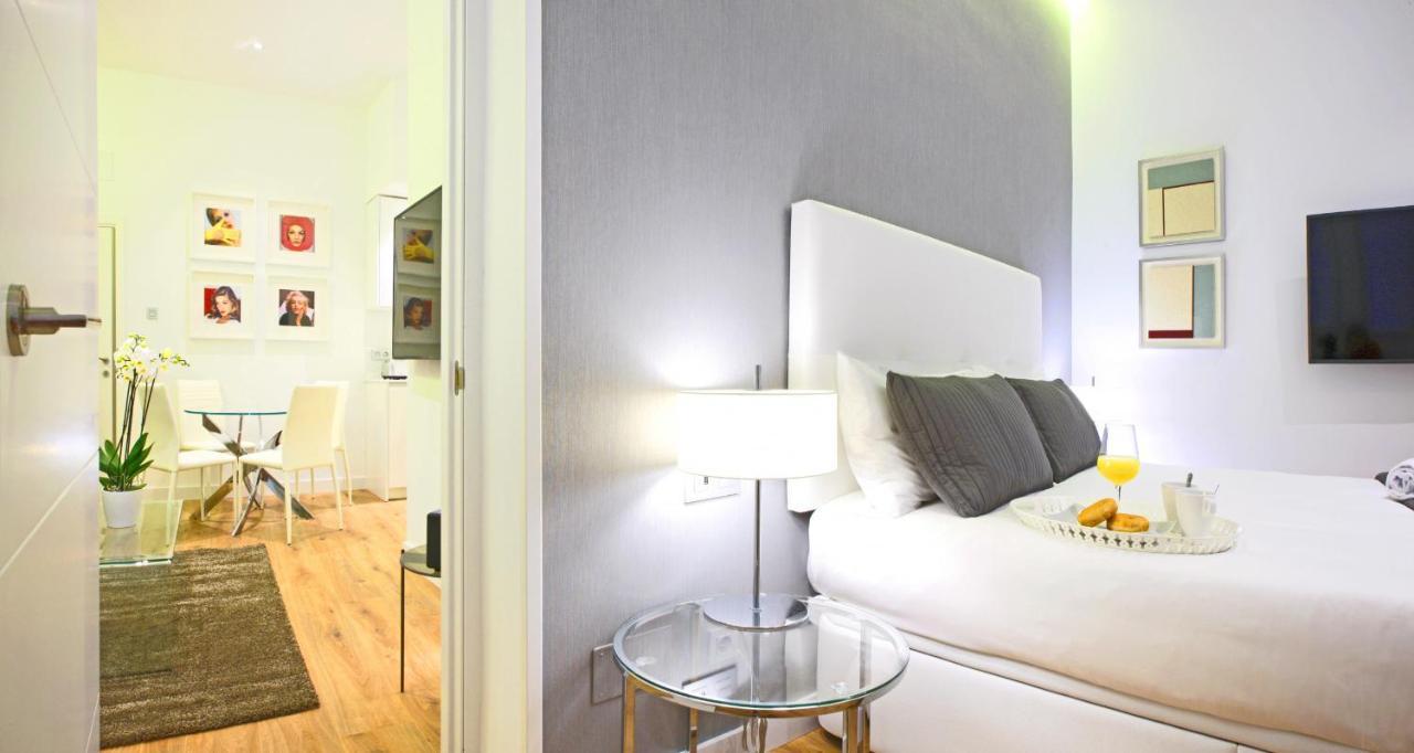 Prado Suite Madrid Exteriör bild